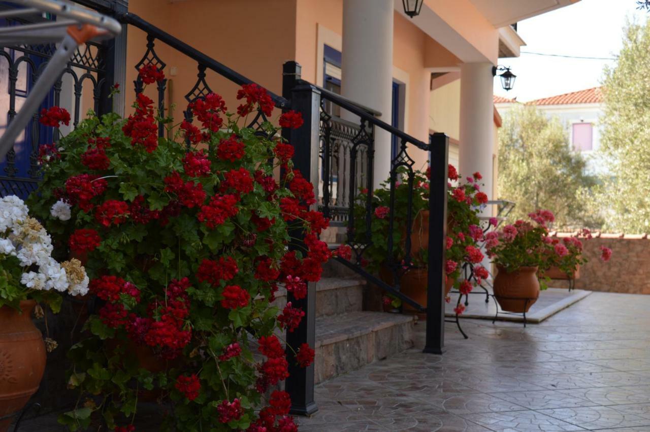 Anaxos Gardens Aparthotel Exteriör bild